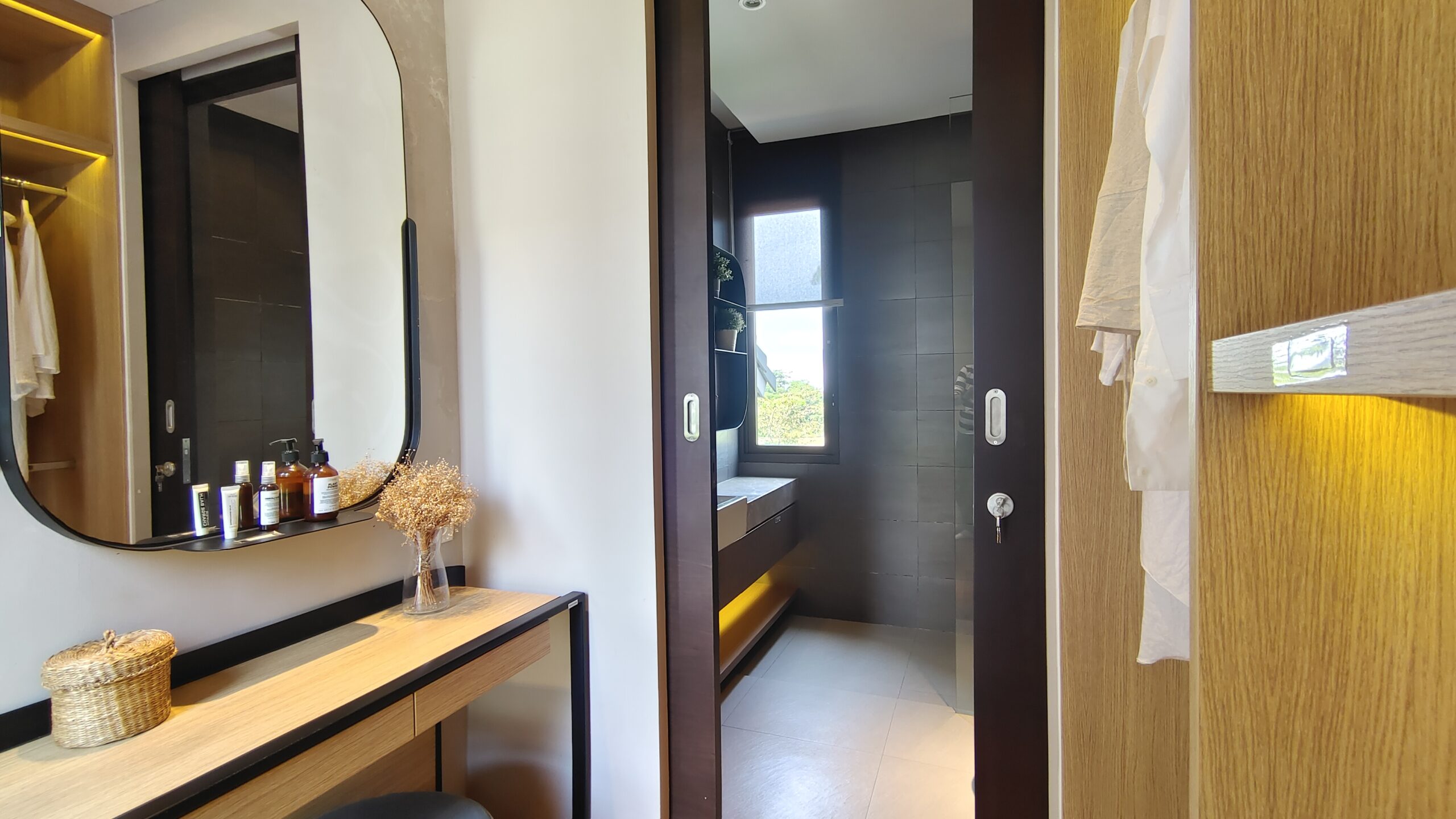 filter: 0; fileterIntensity: 0.8; filterMask: 0; module: photo; 
hw-remosaic: false; 
touch: (-1.0, -1.0); 
modeInfo: ; 
sceneMode: 3145728; 
cct_value: 5083; 
AI_Scene: (-1, -1); 
aec_lux: 253.52899; 
aec_lux_index: 0; 
hist255: 0.0; 
hist252~255: 0.0; 
hist0~15: 0.0; 
motionLevel: -1;